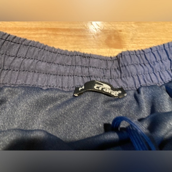 Women’s blue Crane running shorts is size medium - Picture 2 of 3